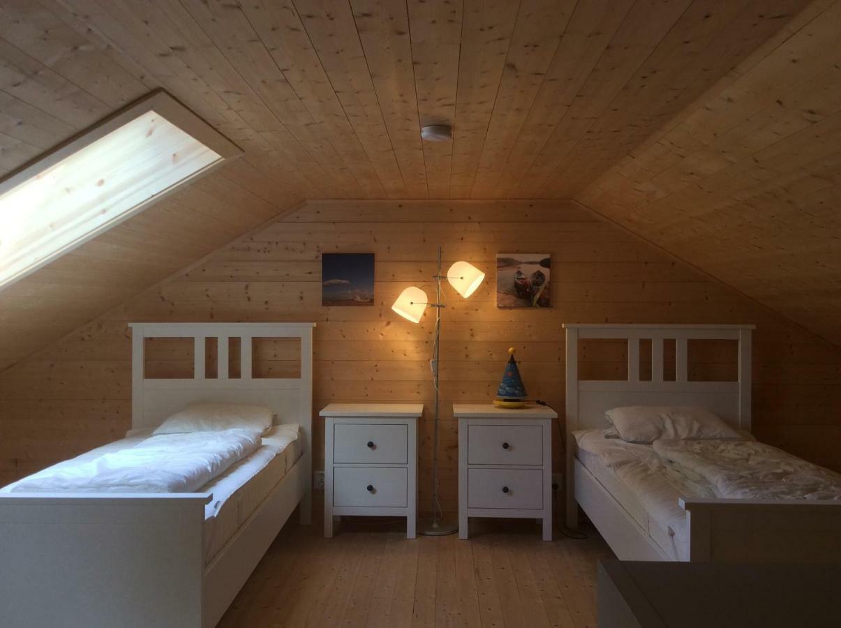 Mysig Och Modern Stuga Pa Snoegard, Naera Havet Och Naturen Lur  Exterior photo