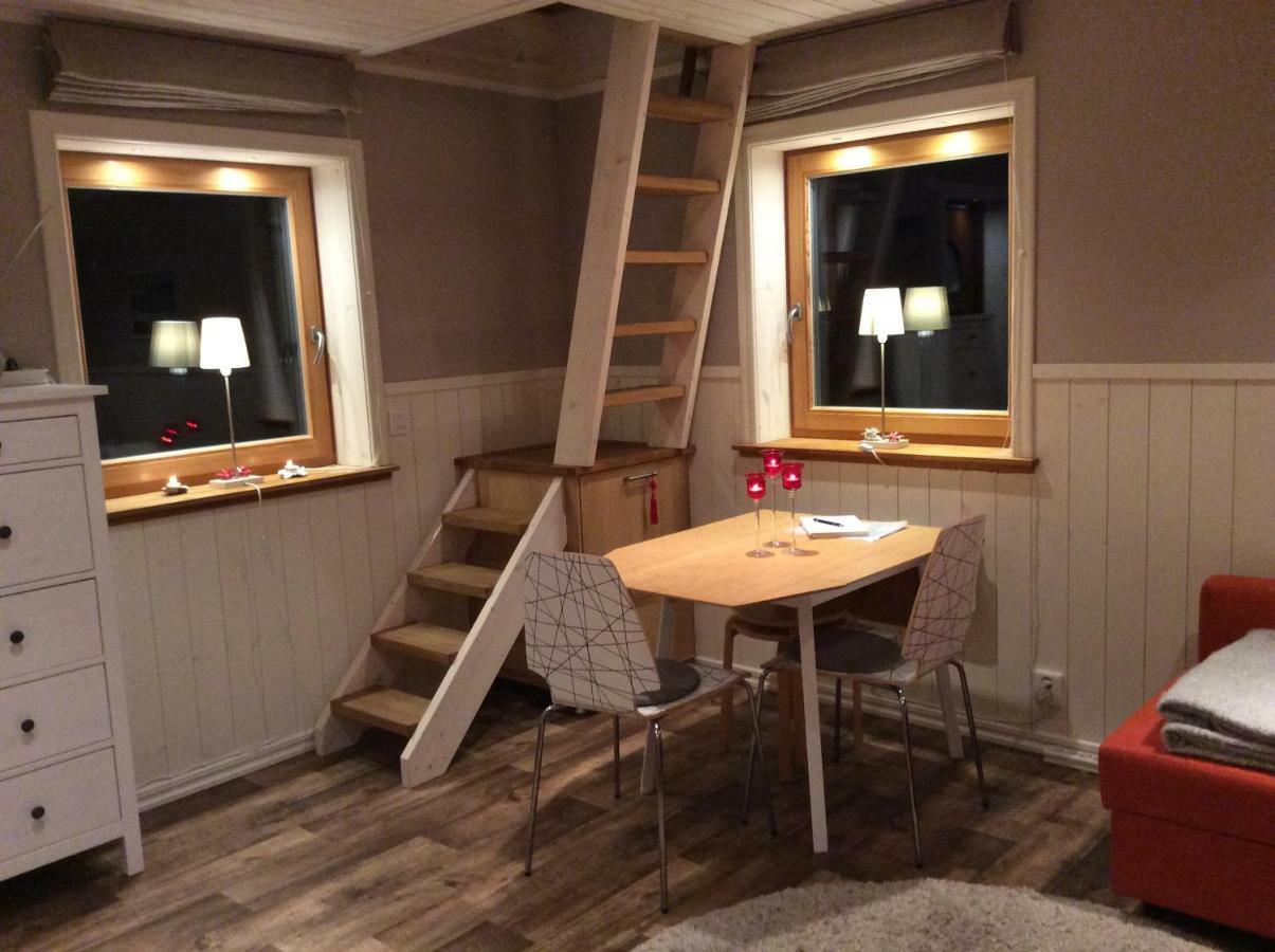 Mysig Och Modern Stuga Pa Snoegard, Naera Havet Och Naturen Lur  Exterior photo